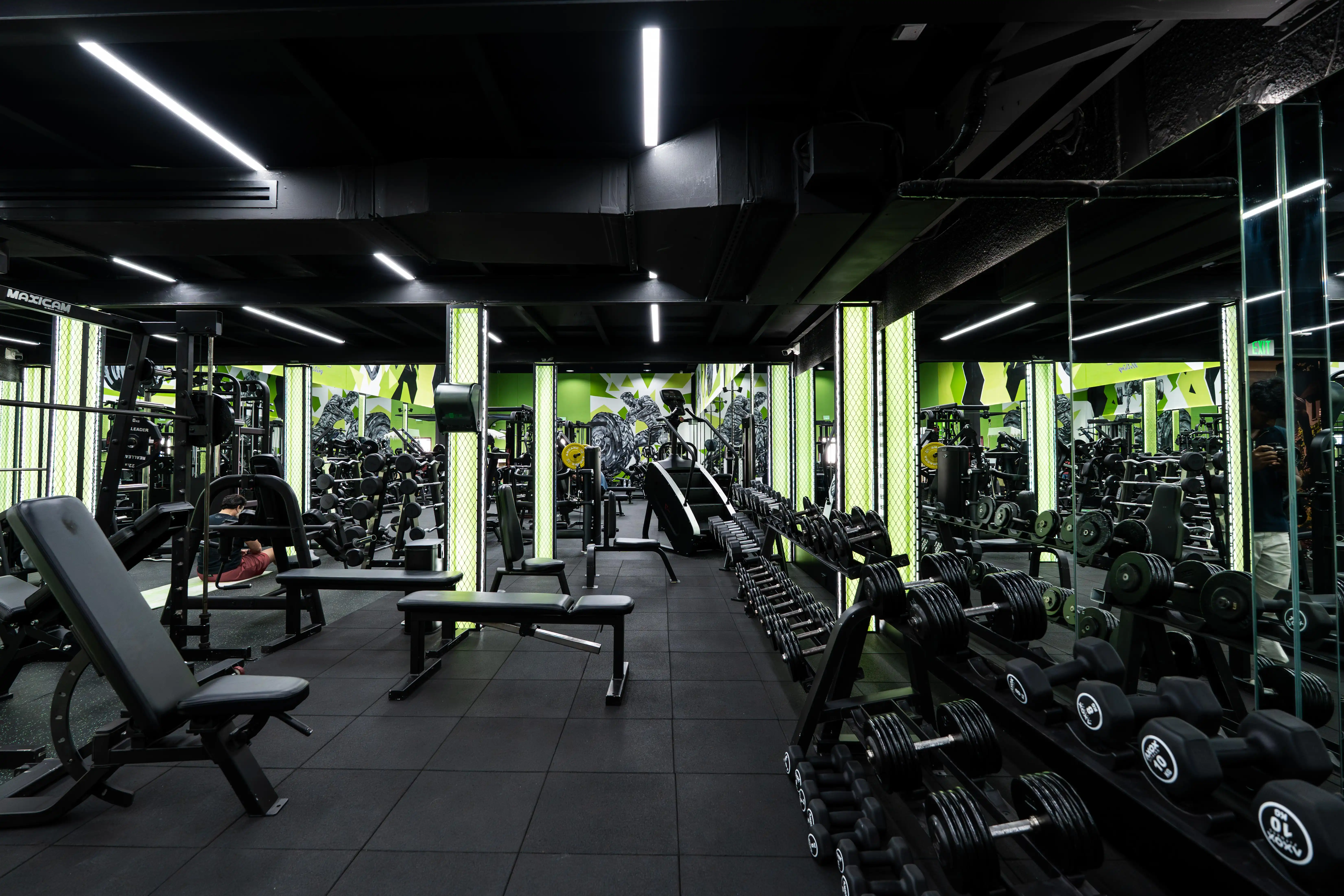 Secret Sport Gym free weights and dumbbell area